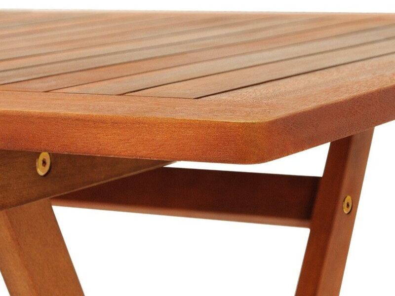 Záhradný nábytok z dreva