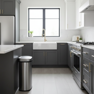 Senzorový odpadkový kôš DEUS, 58 litrov, strieborná